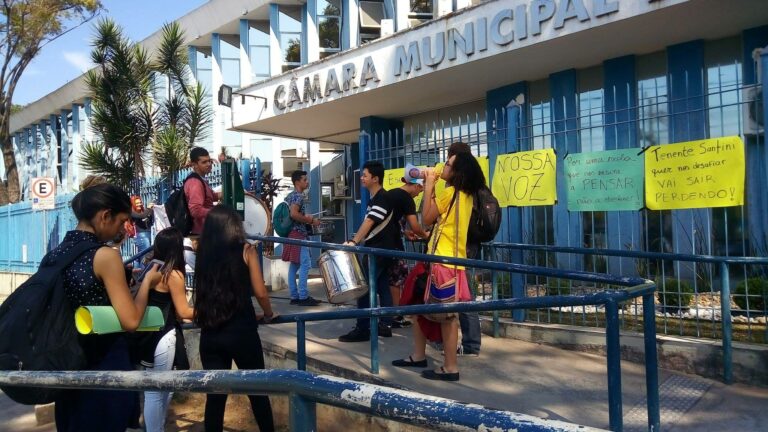 Ato secundaristas até a Câmara Municipal de Campinas