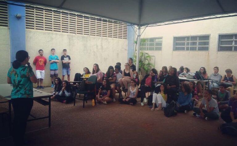 Roda das Minas no Cotuca