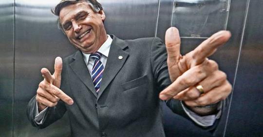 Em aproximação ao DEM, Bolsonaro quer condenado como articulador político
