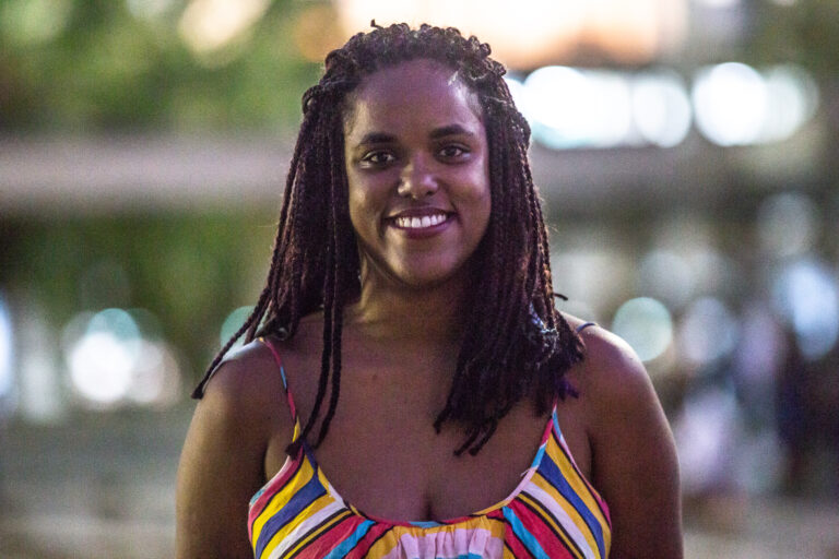 Deputada Dani Monteiro (PSOL) é ameaçada no seu 1º dia na Alerj