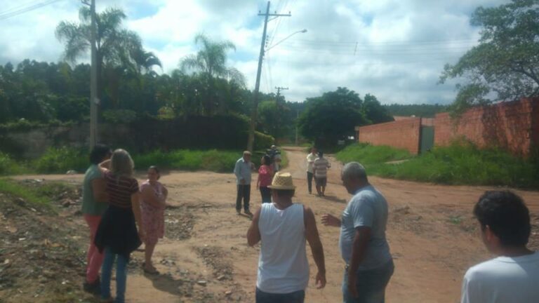 Por pavimentação no bairro Chácaras Cruzeiro do Sul!