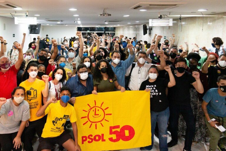Glauber Braga apresenta à militância do PSOL programa anticapitalista para disputa presidencial