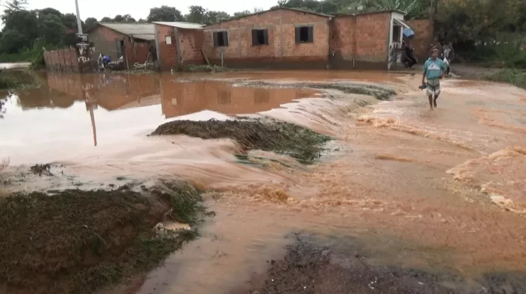 Auxílio emergencial a vítimas de temporais: conheça projeto de Mariana Conti