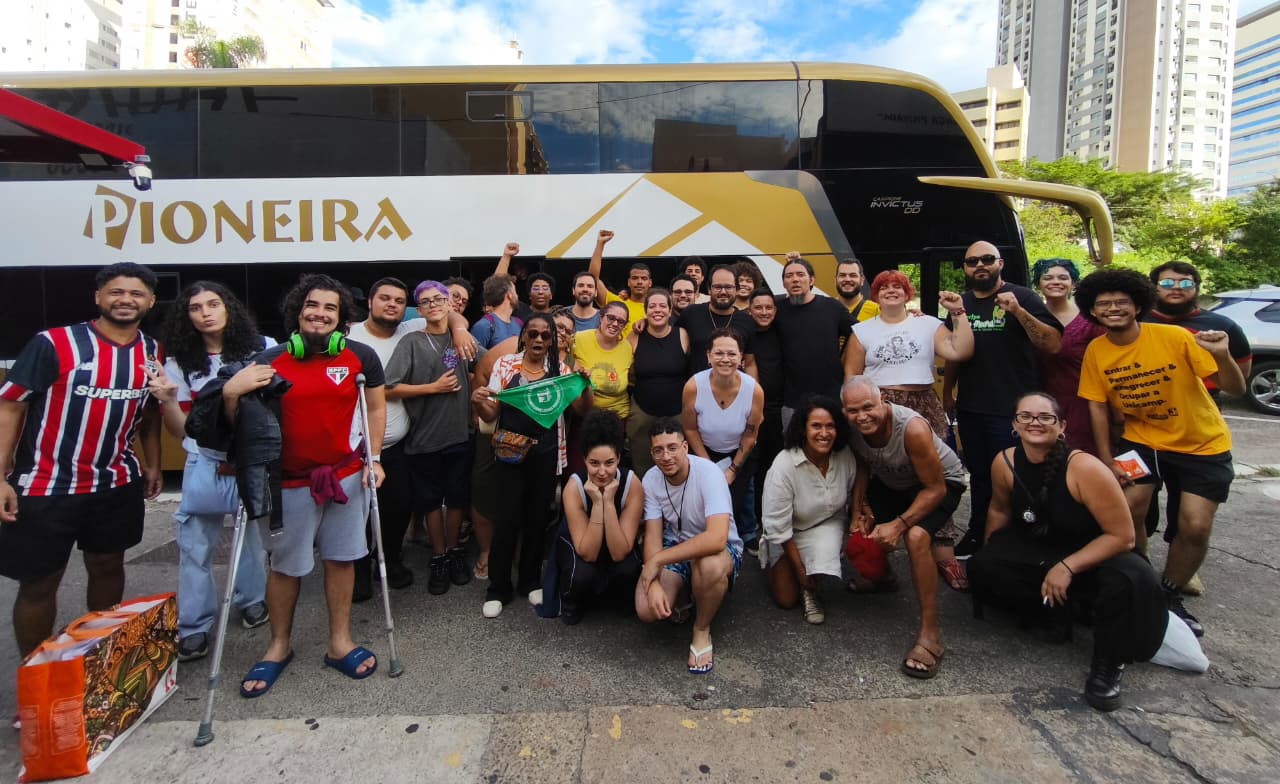Com a liderança de Mariana Conti, caravana de Campinas chega a Porto Alegre para Conferência Antifascista