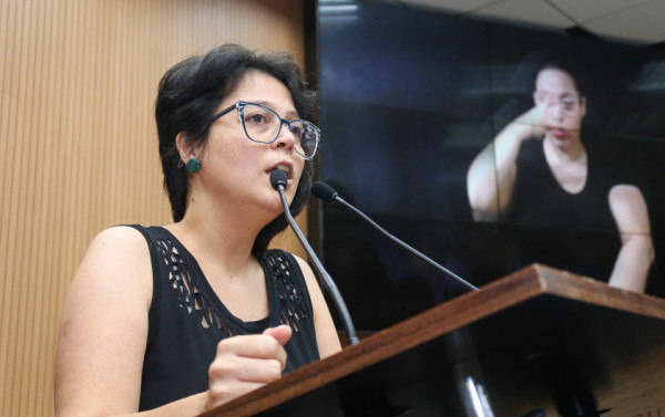 Mariana Conti denuncia indícios de corrupção no almoxarifado da saúde e pede abertura de CPI