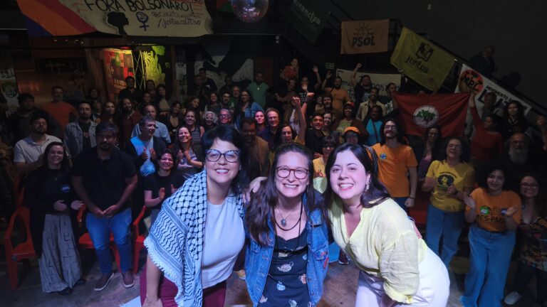 Mariana Conti e Sâmia Bomfim reúnem militância de Ribeirão Preto em lançamento de suas pré-candidaturas