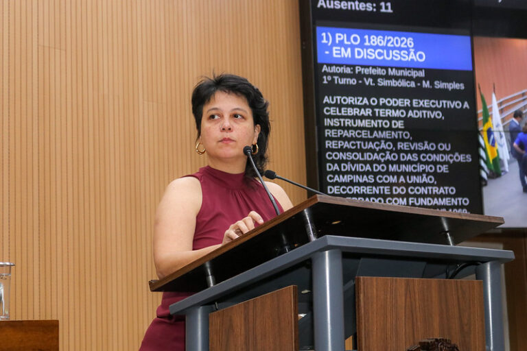 Mariana Conti pede retirada da urgência de projeto que parcela dívida com o CAMPREV por até 25 anos