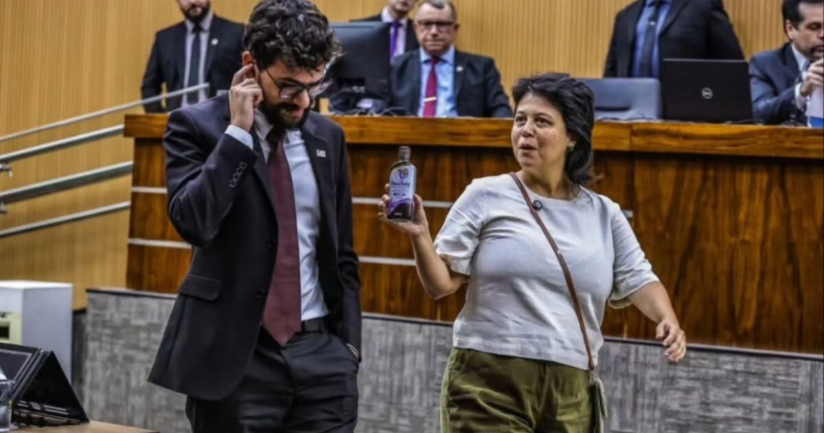 Após denúncia feita por Mariana Conti, Câmara decide cassar o vereador Vini Oliveira por envolvimento com empresários do transporte público