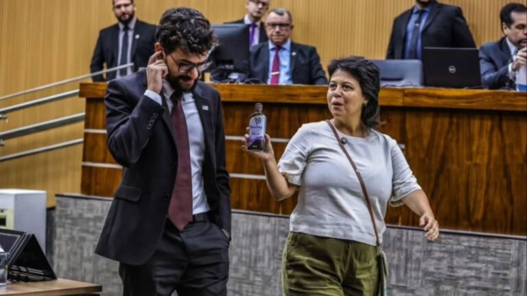 Após denúncia feita por Mariana Conti, Câmara decide cassar o vereador Vini Oliveira por envolvimento com empresários do transporte público